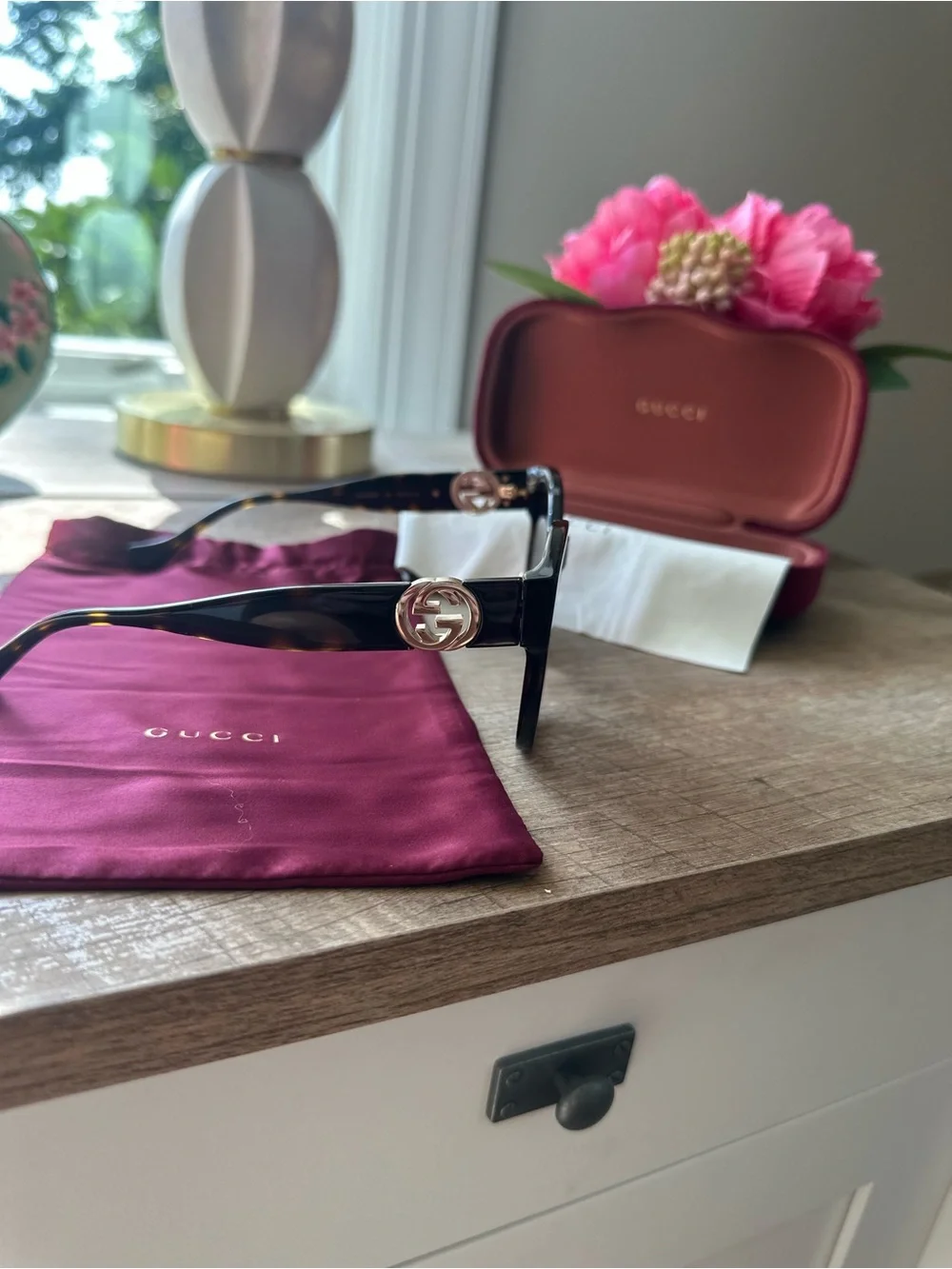 Gucci Tortoiseshell Roundish Cat Eye Gradient Sunglasses - Brown/Black